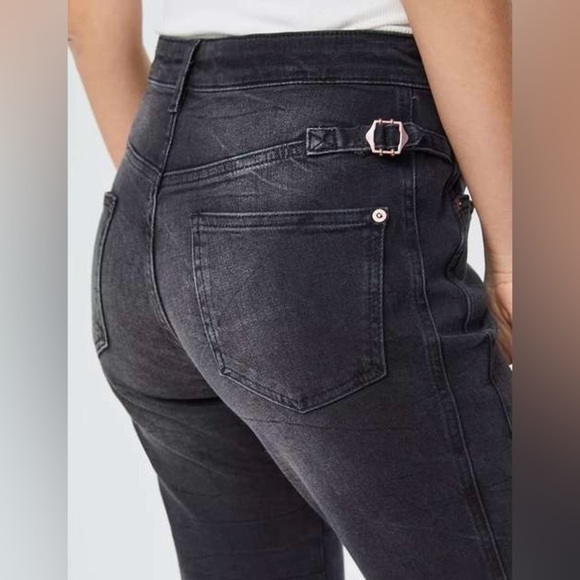 Anthro Pilcro Black Buckled Boyfriend Jeans HighRise Cinch Waist -Size 27 - Picture 3 of 16